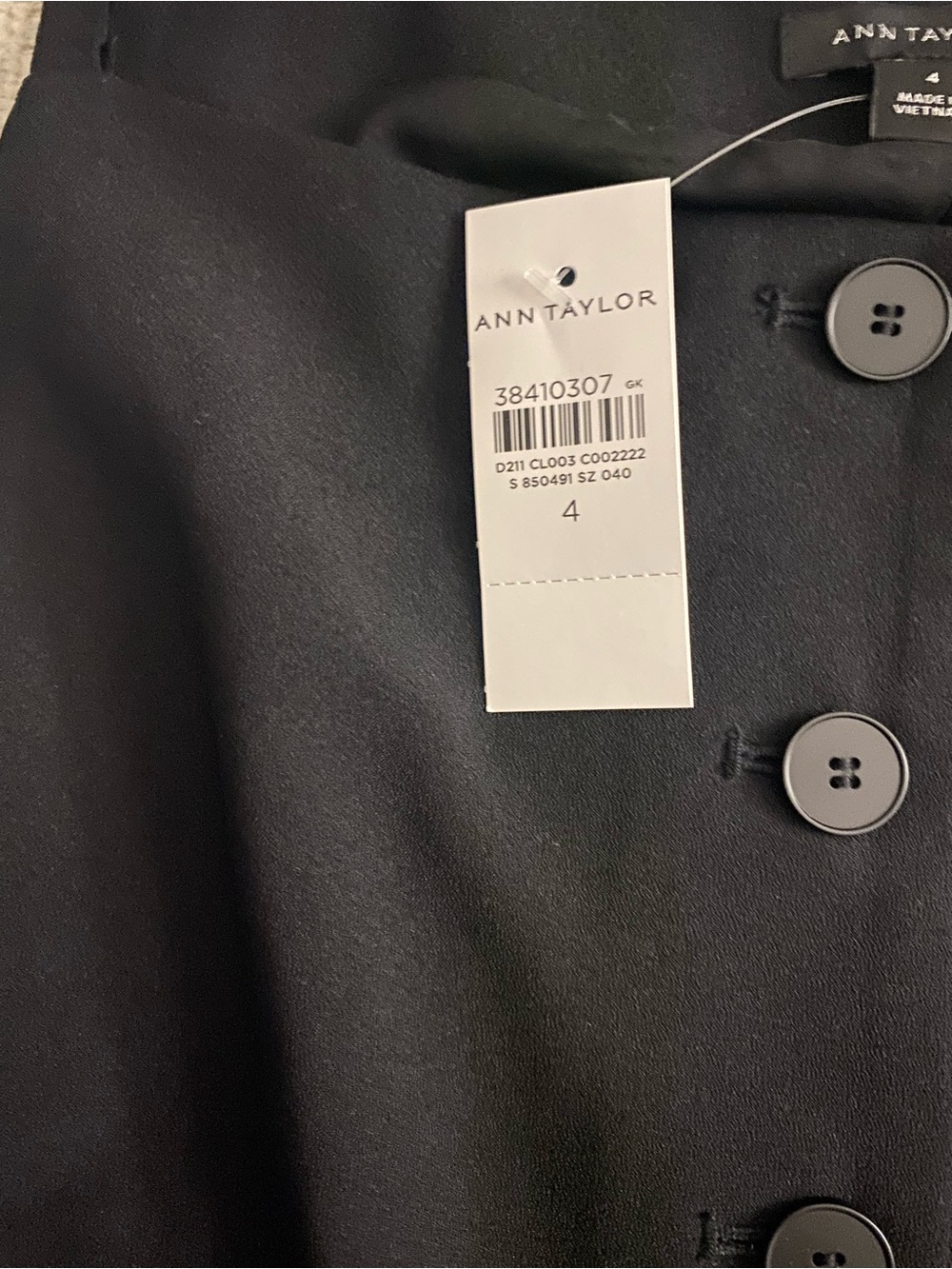 Ann Taylor Black Button-Front top New - Picture 3 of 3